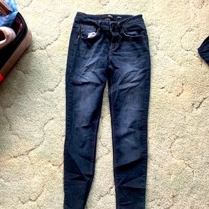 1822 denim jeans size 4. Style Adrianna